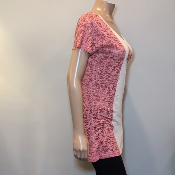 3/$20 WORLD CALHOUN Canadian Flag Burnout Tunic Tshirt Vneck Canada Day Top - Picture 9 of 12